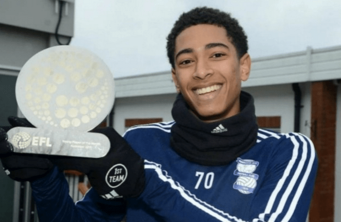 《Sorcerer's Servant》登陆Steam 好评肉鸽RPG