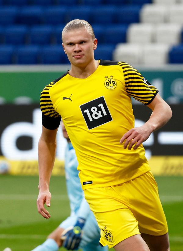 广东男篮胡明轩需休整，赵睿小伤需养生，青岛男篮果断裁员两外援