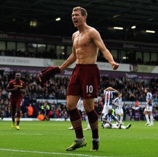 [NBA]人在替补席，交易已完成！终于还是出局了！