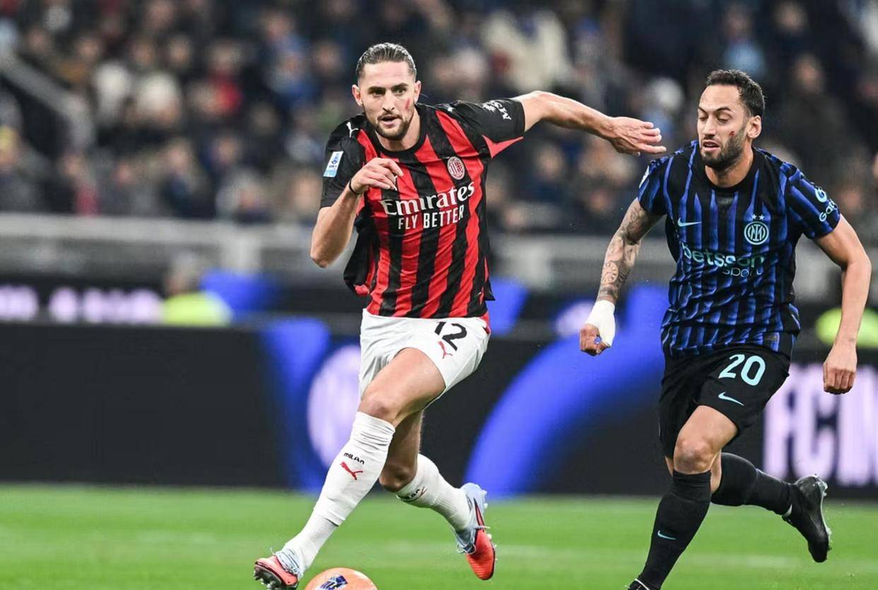 曼联客战伯恩利：谢什科、库尼亚首发，B费、卢克-肖出战